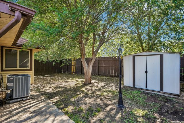 3806 Candlecrown Ct, San Antonio, TX 78244