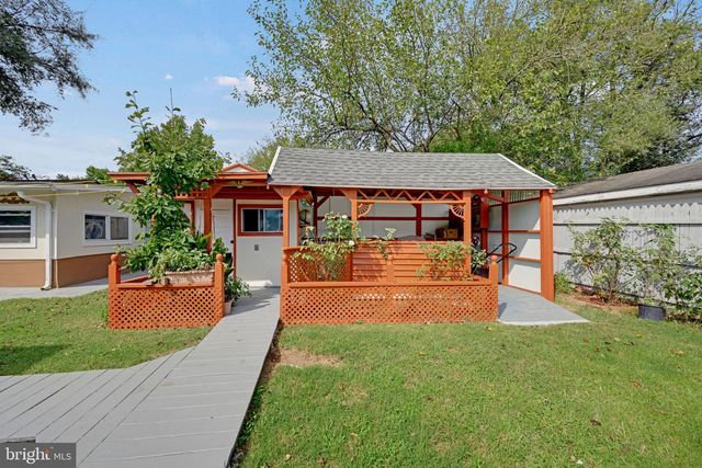 1932 LEBANON ST, Hyattsville, MD 20783