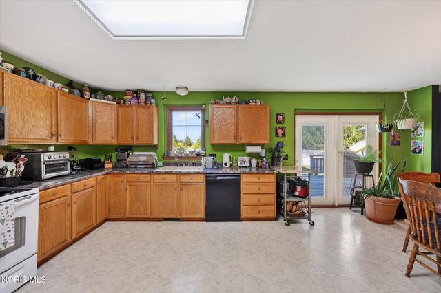 1369 Austin Court, Perrysburg, OH 43551