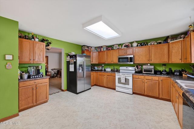 1369 Austin Court, Perrysburg, OH 43551