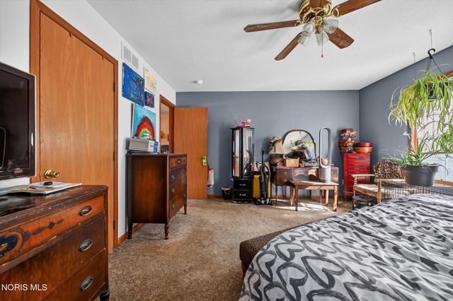 1369 Austin Court, Perrysburg, OH 43551
