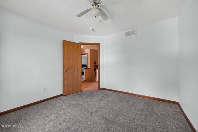 1369 Austin Court, Perrysburg, OH 43551