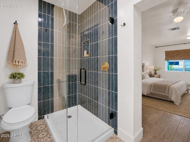 5513 E EARLL Drive, Phoenix, AZ 85018