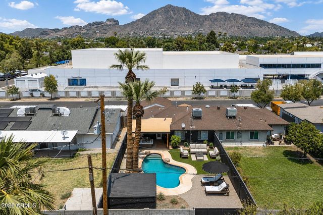 5513 E EARLL Drive, Phoenix, AZ 85018