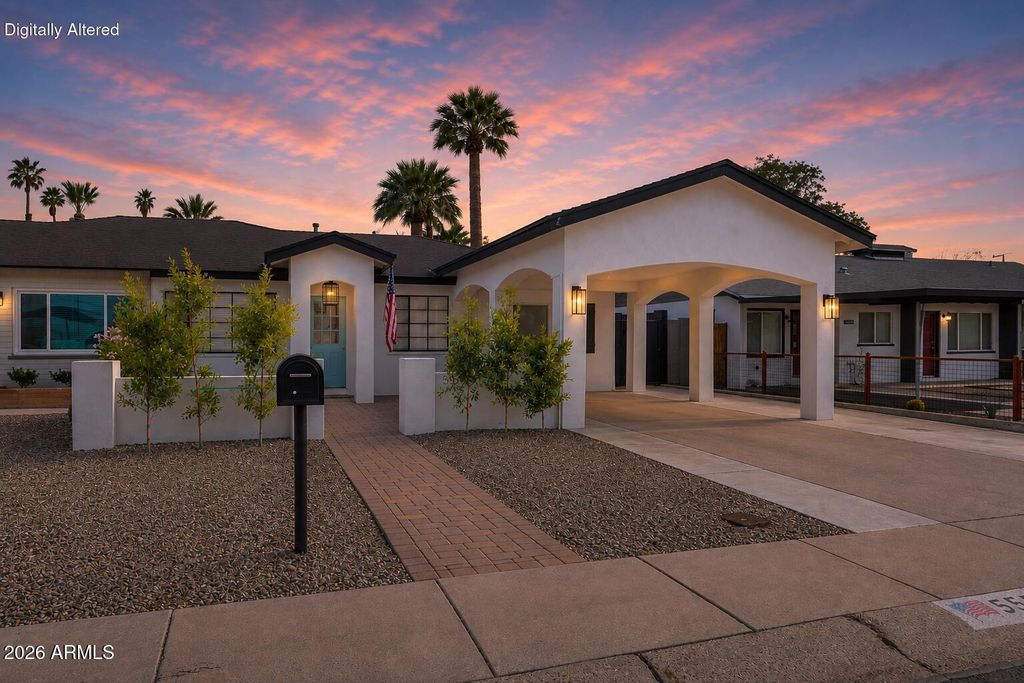 5513 E EARLL Drive, Phoenix, AZ 85018