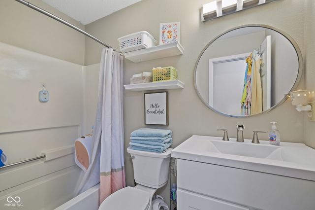 3414 Carica Drive, Indianapolis, IN 46203