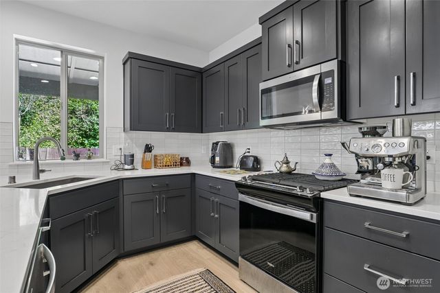 17507 NW 7th Avenue, Ridgefield, WA 98642