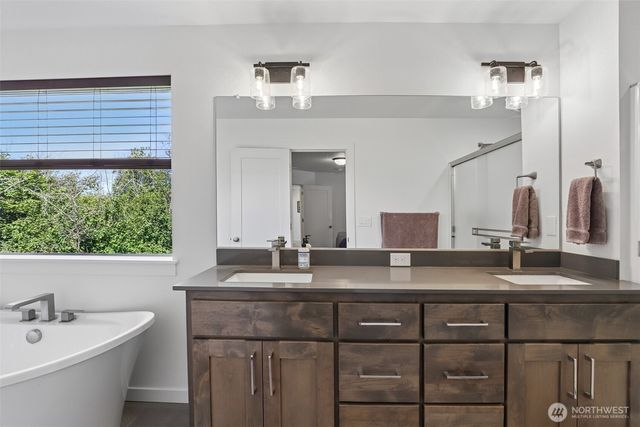 17507 NW 7th Avenue, Ridgefield, WA 98642