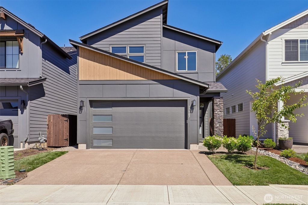 17507 NW 7th Avenue, Ridgefield, WA 98642