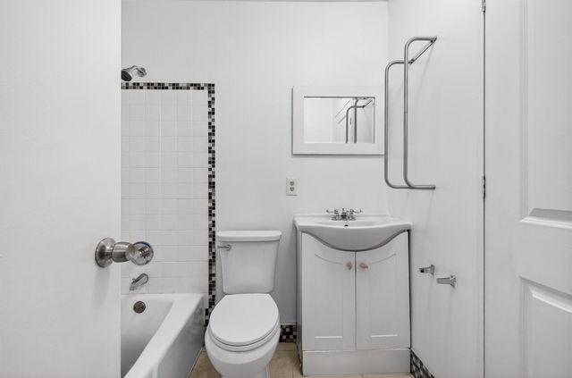 584 SE Greenway Terrace, Port St Lucie, FL 34983