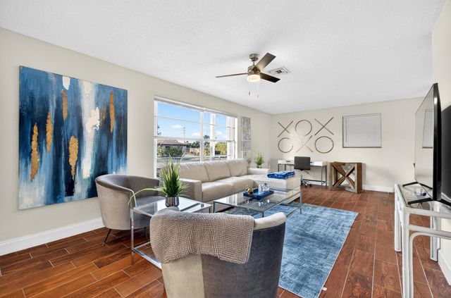 584 SE Greenway Terrace, Port St Lucie, FL 34983