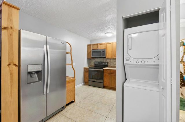 584 SE Greenway Terrace, Port St Lucie, FL 34983