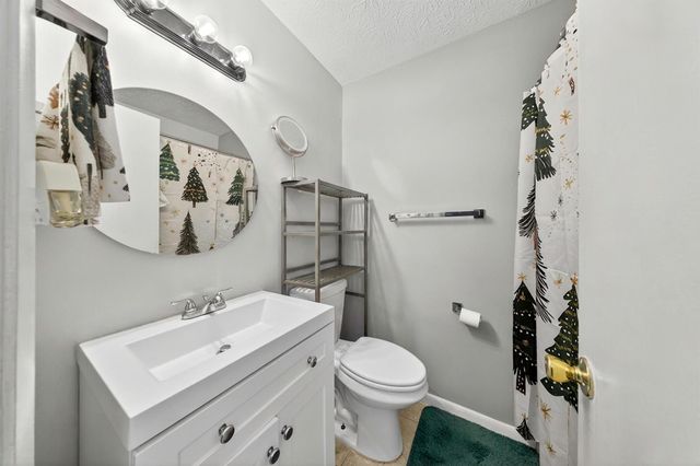 584 SE Greenway Terrace, Port St Lucie, FL 34983