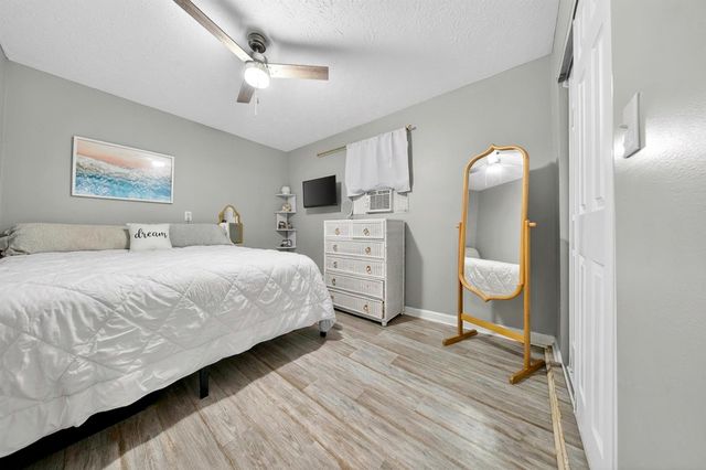 584 SE Greenway Terrace, Port St Lucie, FL 34983