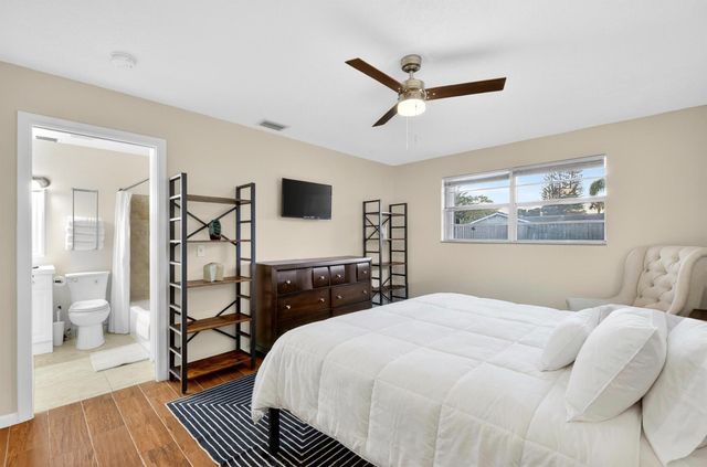 584 SE Greenway Terrace, Port St Lucie, FL 34983