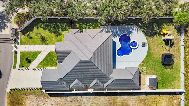 1208 Travis Street, Mission, TX 78572