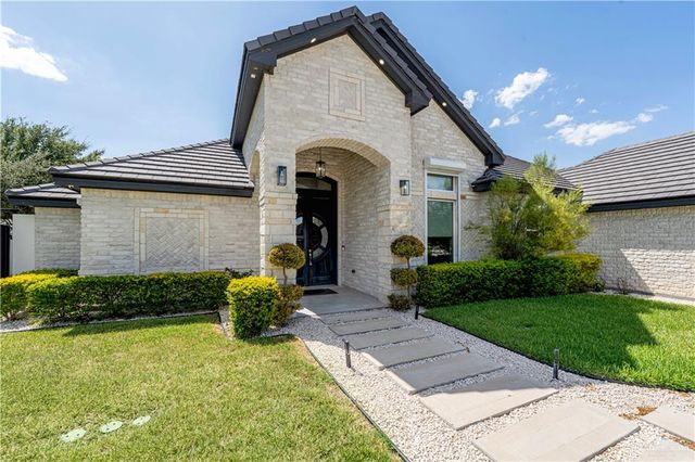 1208 Travis Street, Mission, TX 78572