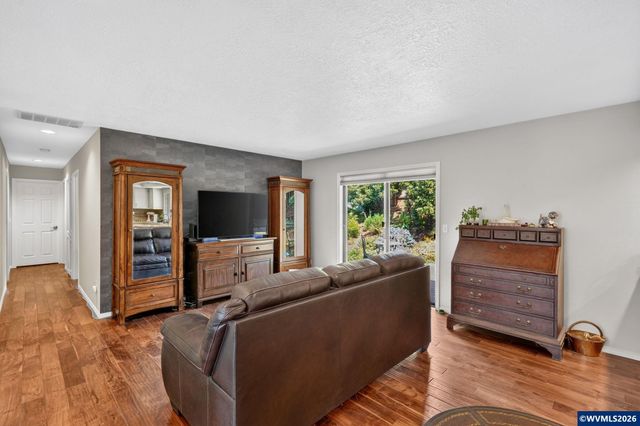 1626 Cinnamon Hill Dr SE, Salem, OR 97306