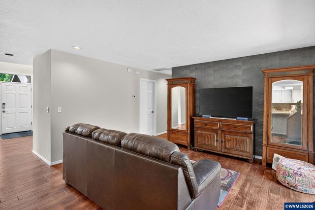 1626 Cinnamon Hill Dr SE, Salem, OR 97306