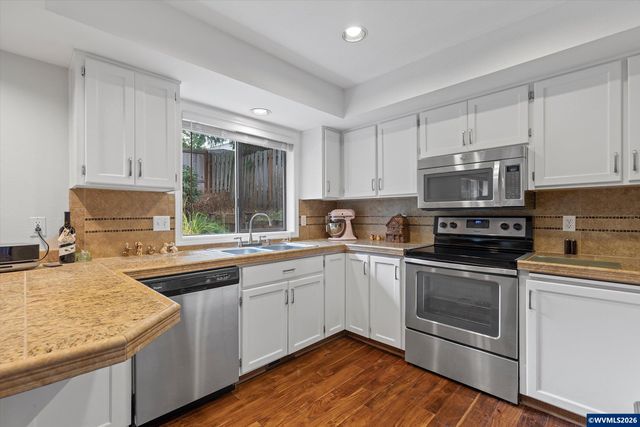 1626 Cinnamon Hill Dr SE, Salem, OR 97306