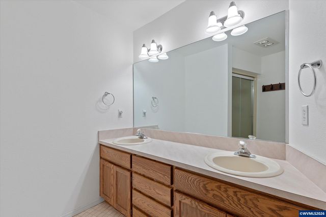 1626 Cinnamon Hill Dr SE, Salem, OR 97306