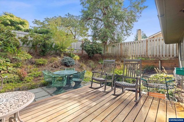 1626 Cinnamon Hill Dr SE, Salem, OR 97306