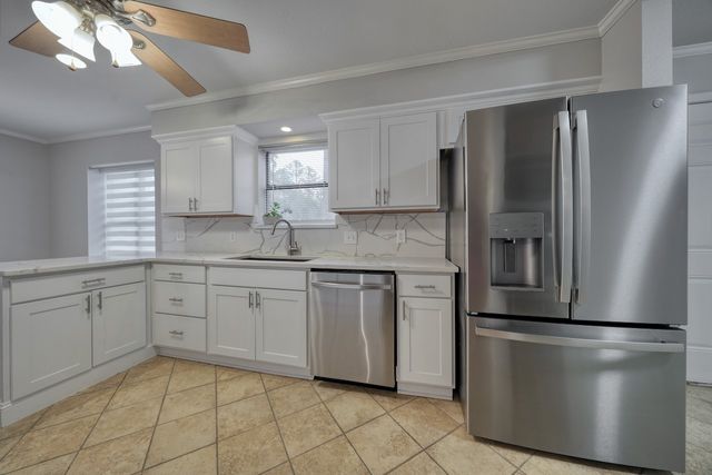 1208 Lake Cross Road, Hideaway, TX 75771