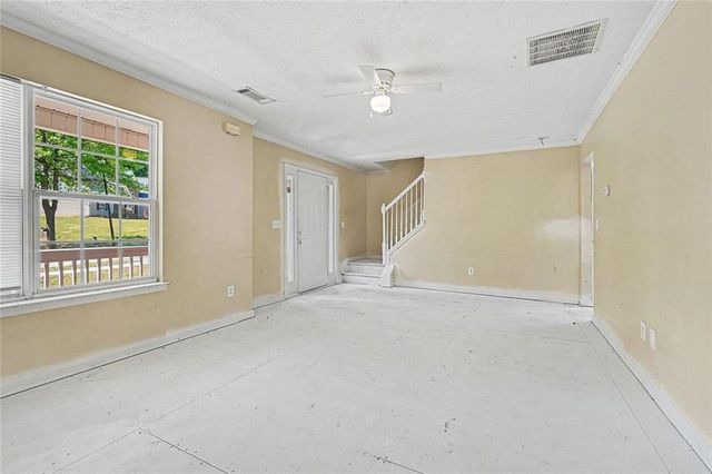 4197 Shoreside Circle SW, Snellville, GA 30039