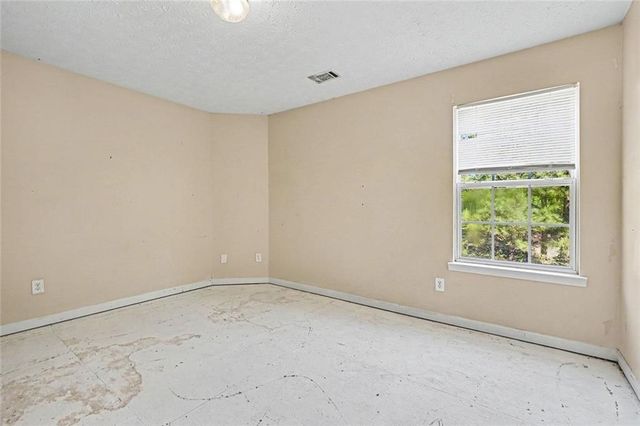 4197 Shoreside Circle SW, Snellville, GA 30039