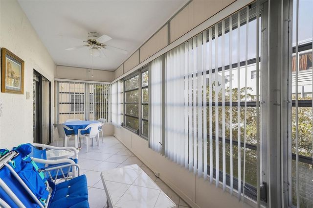 3990 NW 42nd Avenue 305, Lauderdale Lakes, FL 33319