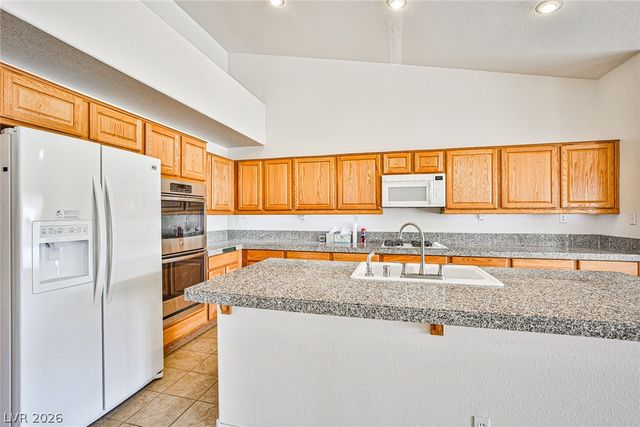 6332 Bunch Grass Court, North Las Vegas, NV 89031