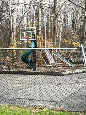 1403 Barclay Manor 14C, Newburgh, NY 12550