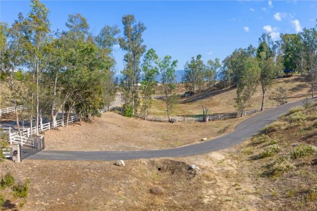 35825 Meadow Ridge, Temecula, CA 92592