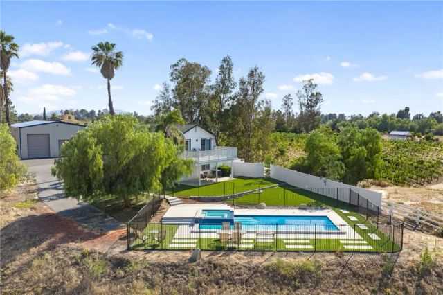 35825 Meadow Ridge, Temecula, CA 92592
