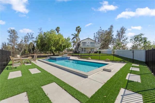 35825 Meadow Ridge, Temecula, CA 92592