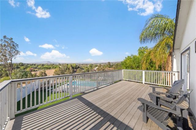 35825 Meadow Ridge, Temecula, CA 92592