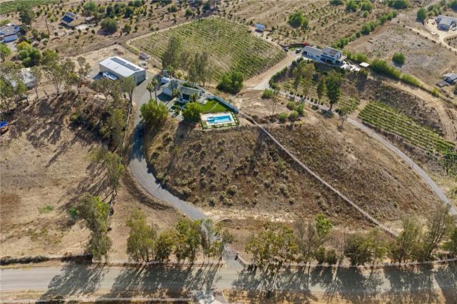 35825 Meadow Ridge, Temecula, CA 92592