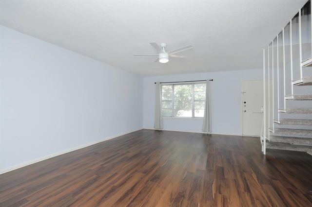 8202 Fondren Road 23, Houston, TX 77074