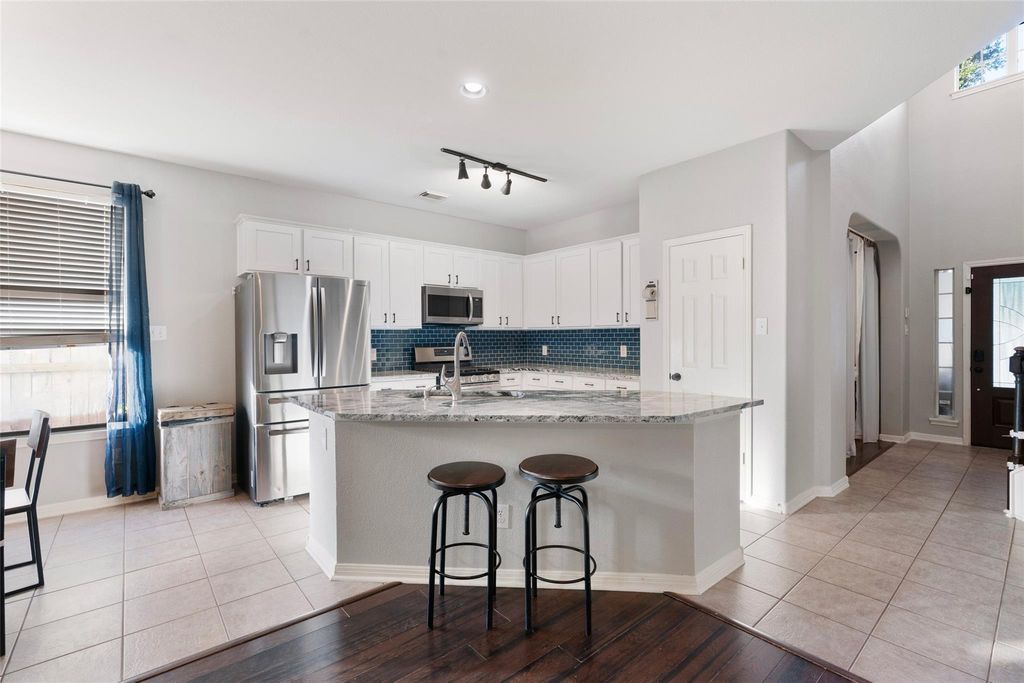 1712 Lynnville TRL, Austin, TX 78727