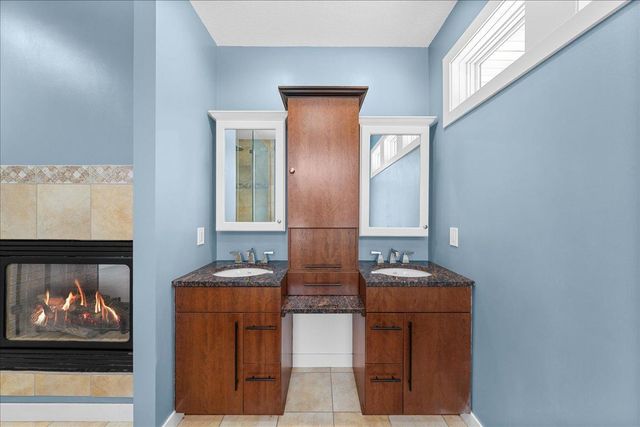 214 Madison Circle, Hudson, WI 54016