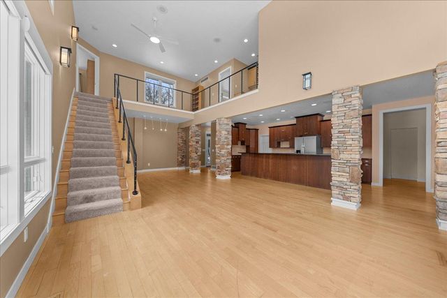 214 Madison Circle, Hudson, WI 54016