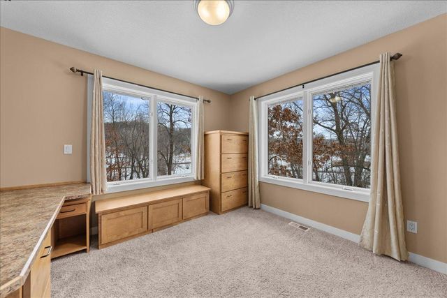 214 Madison Circle, Hudson, WI 54016