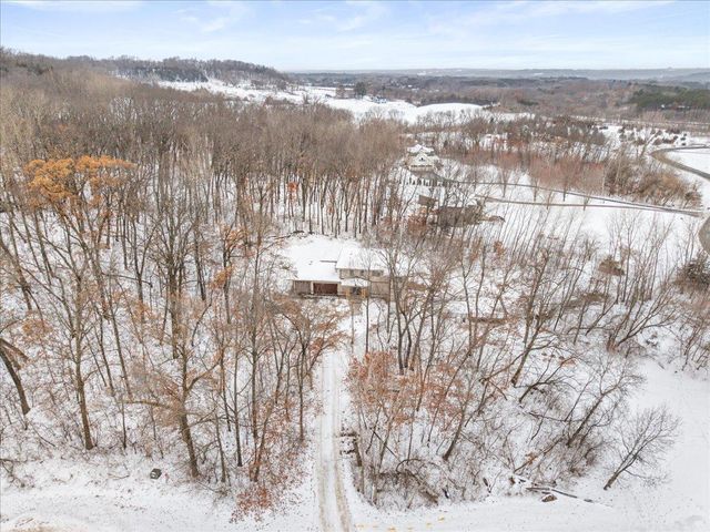 214 Madison Circle, Hudson, WI 54016