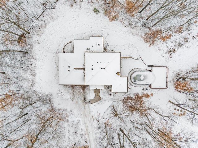 214 Madison Circle, Hudson, WI 54016