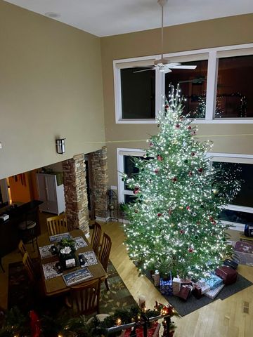 214 Madison Circle, Hudson, WI 54016