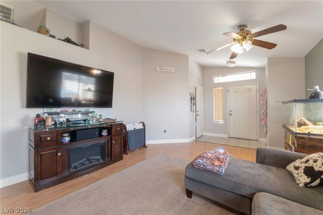 7829 March Brown Avenue, Las Vegas, NV 89149