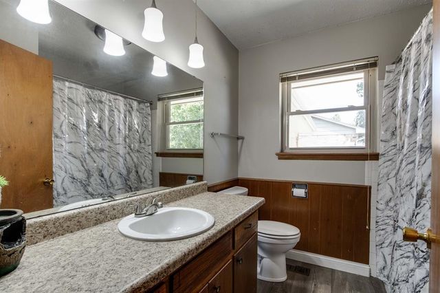 1301 Queensboro Place, Yukon, OK 73099