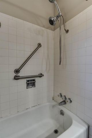 1301 Queensboro Place, Yukon, OK 73099