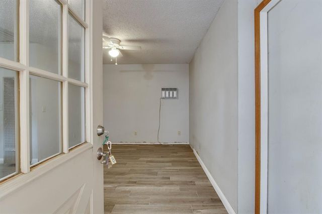 1301 Queensboro Place, Yukon, OK 73099