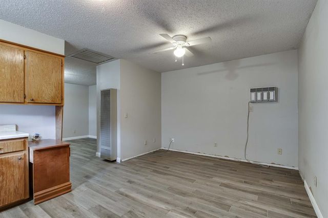 1301 Queensboro Place, Yukon, OK 73099